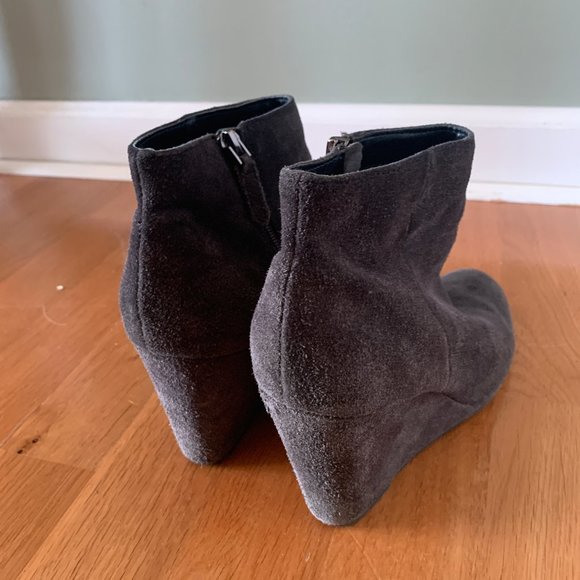 WOMEN'S GREY DOLCE VITA WEDGE ANKLE BOOT 71/2 - Picture 2 of 5